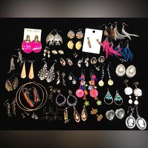 Earring Costume Jewelry LOT (x42 pairs)